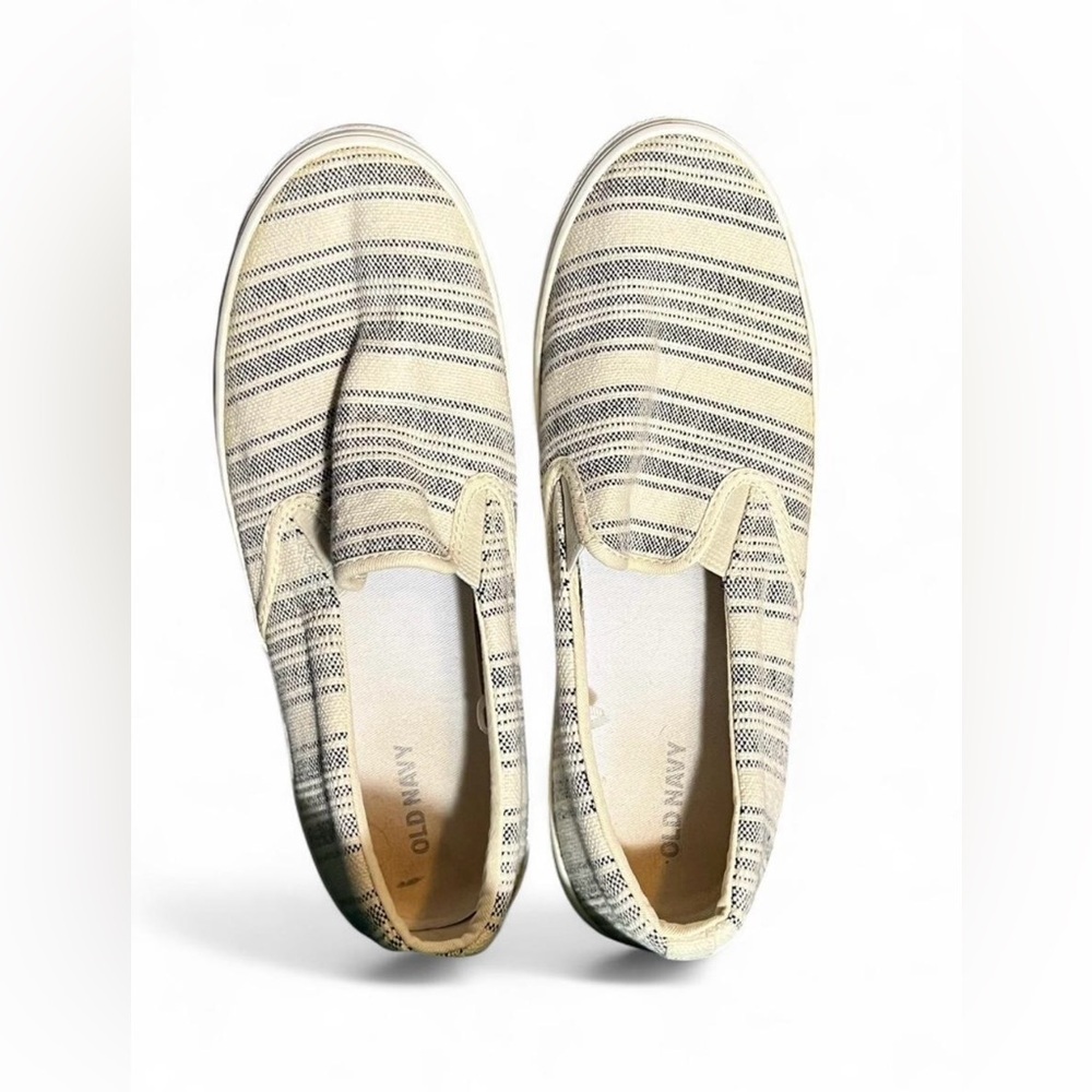 Old Navy Cream Slip-On Shoes